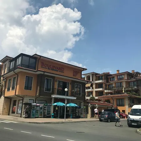 Apartment Boulevard Sea
